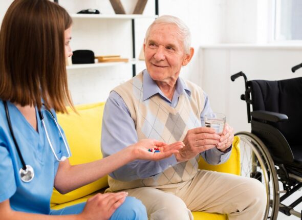 medication-aide-1-1024x682